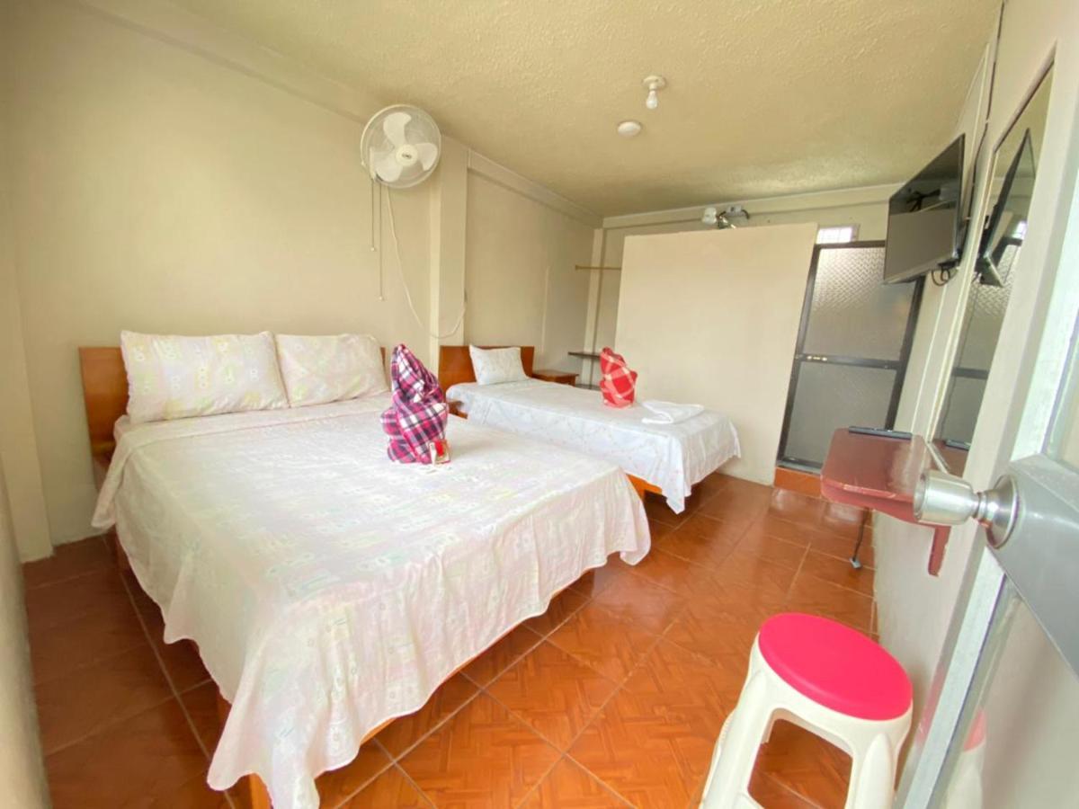 Historico Hostal Elizabeth Puerto Ayora  Kültér fotó