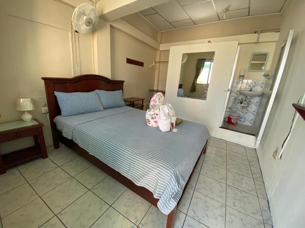 Historico Hostal Elizabeth Puerto Ayora  Kültér fotó